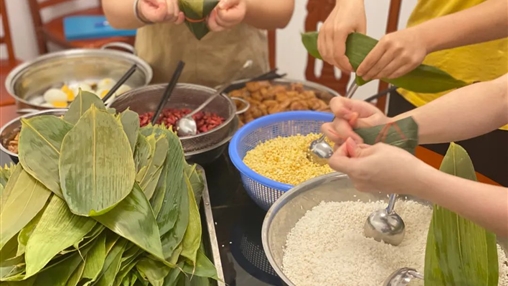 粽享歡樂(lè ) I 濃濃粽香情，百裕一家親